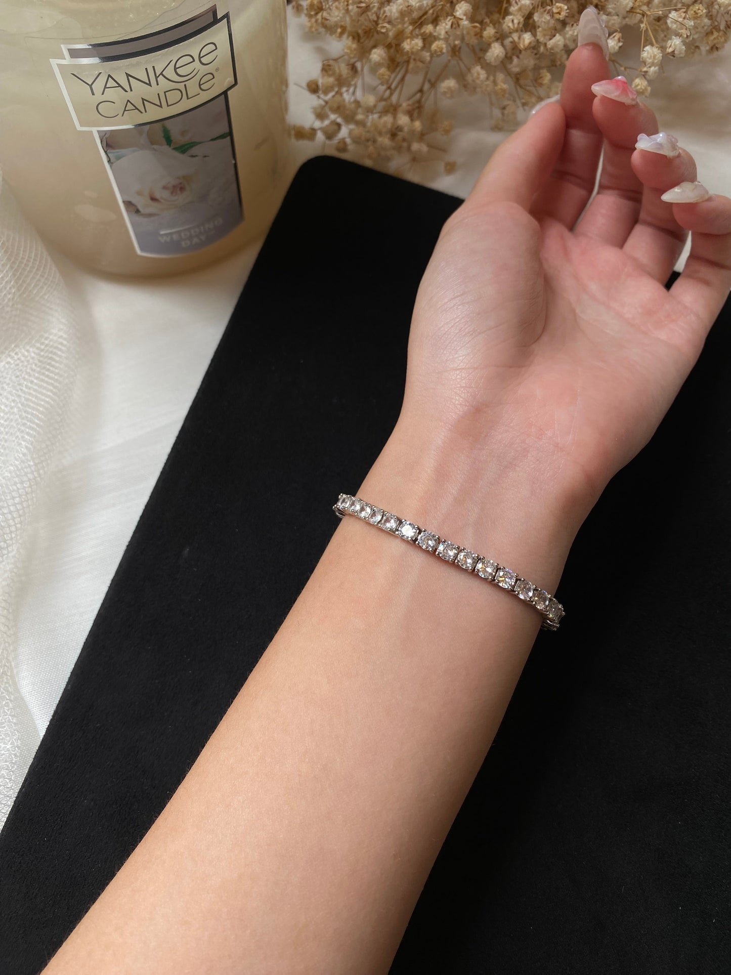 HOT π₯ S925 4mm Tennis Bracelet in Silver (15cm & Below)
