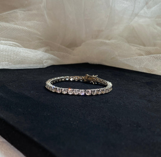 HOT 🔥 S925 4mm Tennis Bracelet in Silver (15cm & Below)